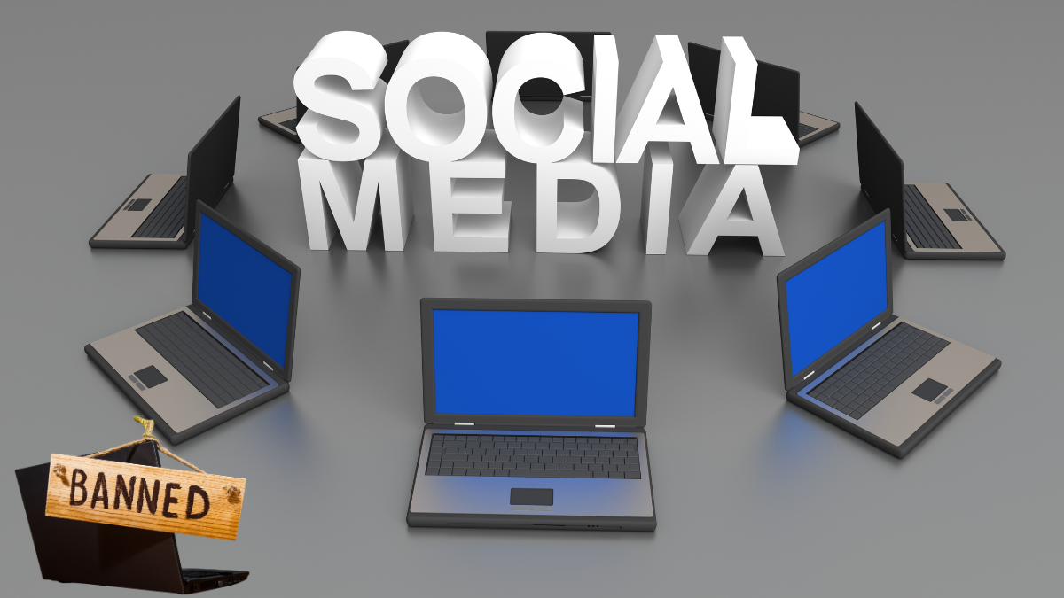 Read more about the article Social Media Ban for Under-15s Debated in Schools