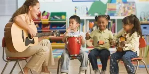 Read more about the article Music Teachers Explain How Learning Music Helps Children Learn Better
