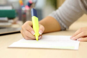 Read more about the article Using Highlighters Helps Students Learn Better