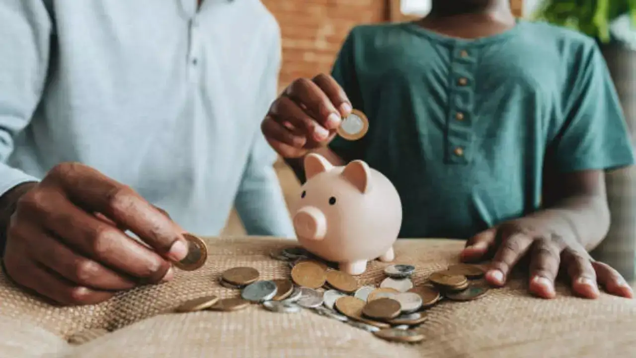 You are currently viewing Financial Responsibility: Teaching Children the Value of Money
