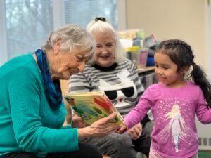 Read more about the article The Importance of Volunteer Reading: Sharing Knowledge, Spreading Joy
